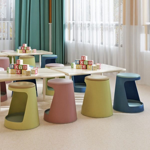 multipurpose hookable stack chair, reinforced steel legs & molded pp seat, space efficient for events & workshops (复制)